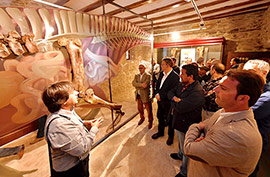 Inauguración de Dinomania en el Palau dels Sant Joans de Cinctorres