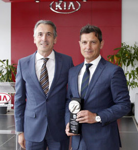 Automoción Cano recibe en Castellón el premio Kia Platinum Prestige Dealer