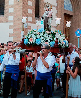 Procesión en honor a la Virgen del Carmen en el Grao de Castellón