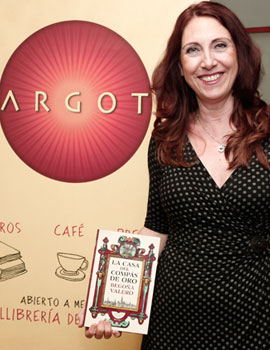 La escritora Begoña Valero en Argot presentando su última novela
