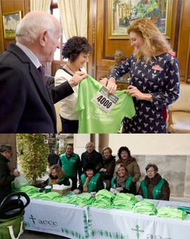 AECC entrega a la alcaldesa una camiseta de la II Marcha Contra el Cáncer Ciudad de Castellón