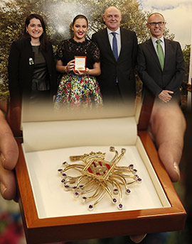 BP entrega la joya araña a la reina de las fiestas de la Magdalena, Carla Bernat