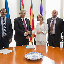 Eva Alcón recibe al embajador de la República Islámica de Pakistán
