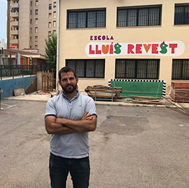 Continúan las obras para convertir el patio del Lluís Revest en un espacio más naturalizado y educativo