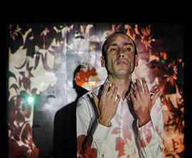 La Mostra de Teatre Reclam homenajea a Carles Santos en el Paranimf de la UJI