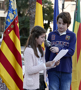 Lectura de la Constitución con alumnado del colegio público Lluís Revest de Castellón