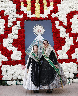 Ofrenda a la Mare de Déu del Lledó