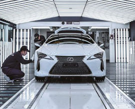 Maestros artesanos y tecnología punta se unen en la planta de Lexus en Motomachi