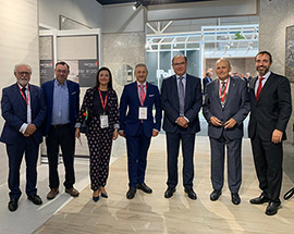 PortCastelló se presenta en Cersaie como el puerto de la cerámica
