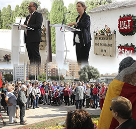 Acto de homenaje a las víctimas del franquismo en el cementerio civil de Castelló