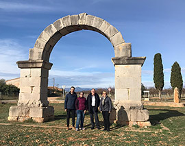 El Ayuntamiento de Cabanes inicia con Patrimonio los contactos para poner en valor el Arco Romano