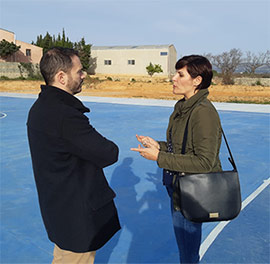 Visita la pista deportiva construida en Canet lo Roig