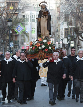 Tradicional procesión en Benicàssim en honor a San Antonio Abad
