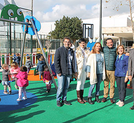 El polideportivo de Benicàssim abre el primer parque infantil municipal con juegos para bebés