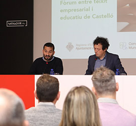 Comienza la distribución de tablets a alumnado de Castelló para facilitar el seguimiento telemático de las clases