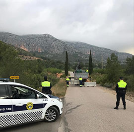 El Ayuntamiento Oropesa del Mar retira los bloques de hormigón por orden de la Subdelegación