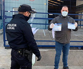 Almenara reparte 2.000 mascarillas entre comercios y pequeñas empresas