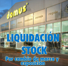 Liquidación stock muebles y accesorios de exposición tienda