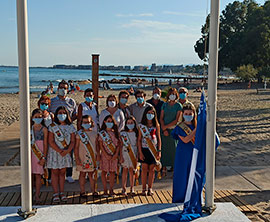 La bandera azul ondea en las playas de Benicàssim