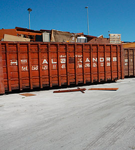 El depósito de escombros, madera y voluminosos en el ecoparque de Castelló cae un 28% de media