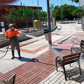 Benicàssim continúa con el servicio especial de desinfección por Covid-19