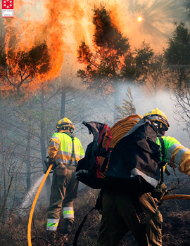 Los bomberos controlan el incendio de Bejís tras su despliegue de medios en la zona