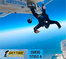 ¿Quieres aprender y empezar a saltar con otros paracas? Próximo curso de Skytime en Castellón