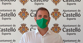 El concejal de Deportes y Fiestas del Ayuntamiento de Castelló, Omar Braina, guarda cuarentena preventiva