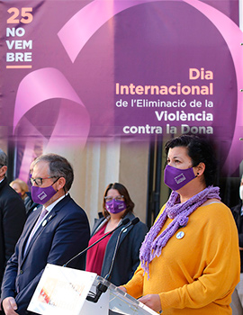 La Diputación de Castellón hace sentir su voz en contra de la violencia de género con microrrelatos y la lectura de la declaración institucional