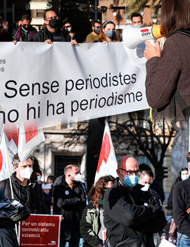 Manifestación de periodistas en Castellón para denunciar los despidos en el sector