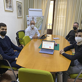 La Diputación estudia un nuevo servicio de reparto de alimentación a domicilio para mayores en los municipios que no cuentan con tiendas multiservicio