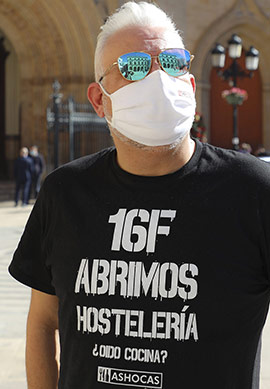 Nueva protesta de la hostelería frente al Ayuntamiento de Castelló