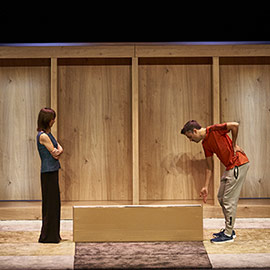 El mueble, comedia de la compañía Histrión Teatro en el Paraninfo