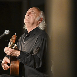 Amancio Prada en concierto en el Museo de Bellas Artes de Castellón