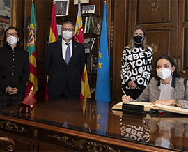 Apoyo de la ministra de Industria, Reyes Maroto, a la cerámica de Castellón