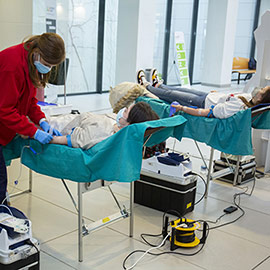 La campaña de donación de sangre en la UJI moviliza a cerca de 400 donantes en el primer semestre