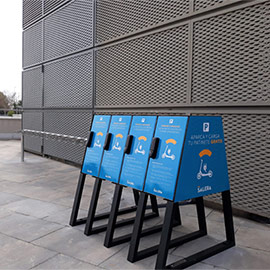 El Centro Comercial Salera instala aparcamientos para patinetes eléctricos