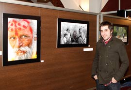 Exposición fotográfica de Javier García en la sala de juego del Gran Casino Castellón