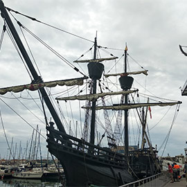 La Nao Victoria recala en el puerto de Castellón