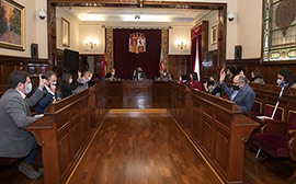 El equipo de Gobierno de la Diputación presenta una moción pidiendo la paralización del expediente de recuperación del dominio público de Torre la Sal