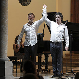 Recital del barítono Alfredo García junto al pianista Enrique Bagaría