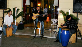 Actuación de Keko Fontana en Brunch snak&fun, terraza del casino antiguo de Castellón