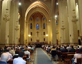 La Coral Vicent Ripollés y la OJMC en un doble requiem