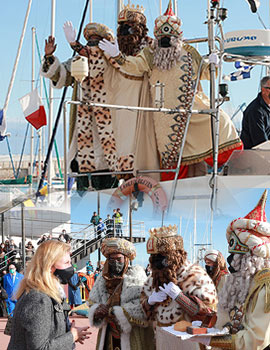 Los Reyes Magos desembarcan en el Grao de Castelló