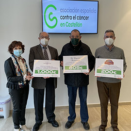 La Coquette entrega un cheque de 2.005 euros a la Asociación Española Contra el Cáncer