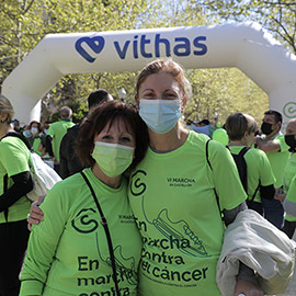 Cerca de 4.000 personas participan en la VI Marcha Contra el Cáncer en Castellón