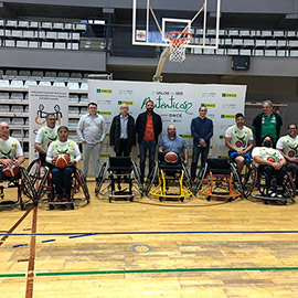 Fundación ONCE dona tres sillas de ruedas a Cocemfe Castelló BSR