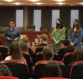 El Ayuntamiento de Onda recibe la visita del alumnado del Colegio Madre Mª Rosa Molas y CEIP Miralcamp