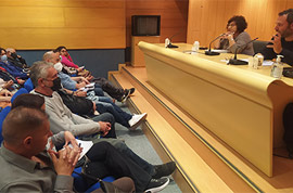 Castelló se reúne con 120 vecinos para relanzar las ayudas de rehabilitación en los edificios construidos antes de 1979
