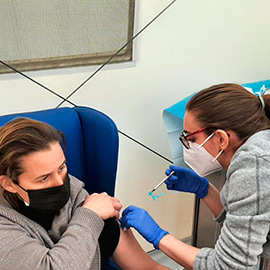 Sanidad impulsa esta semana la vacunación frente a la COVID con la instalación de puntos de vacunación sin cita previa en toda la Comunitat Valenciana